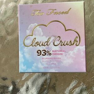 TOO FACED BLURRING BLUSH VELVET CRUSH BNW box